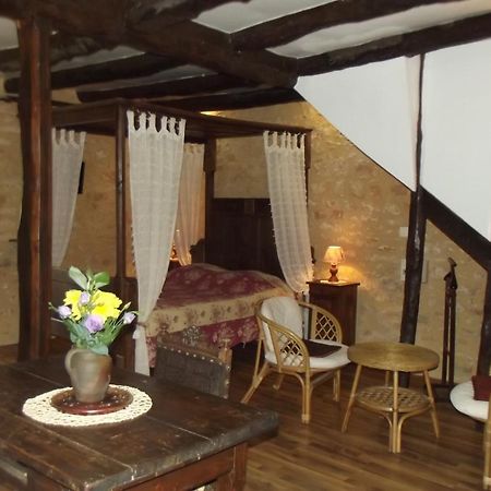Gites Des 3 Vallees Salignac Eyvigues Εξωτερικό φωτογραφία