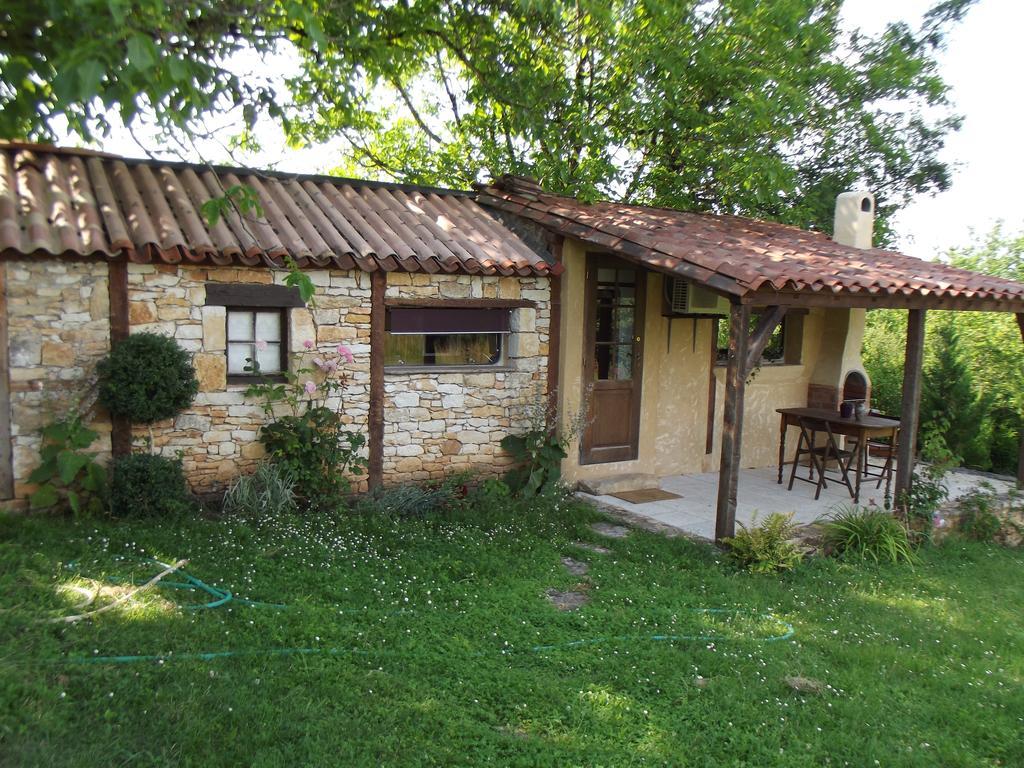 Gites Des 3 Vallees Salignac Eyvigues Εξωτερικό φωτογραφία
